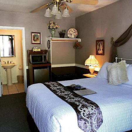 The Bent Elbow Hotel Silverton  Kültér fotó
